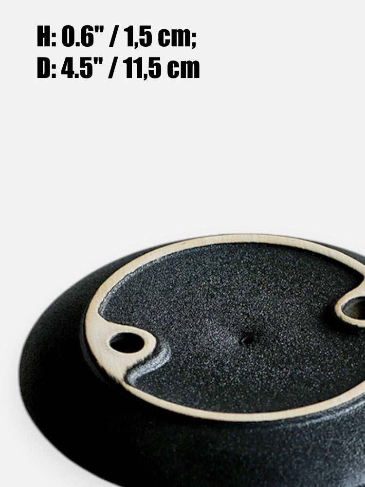 Underside of ceramic incense holder with size details, 11.5cm diameter