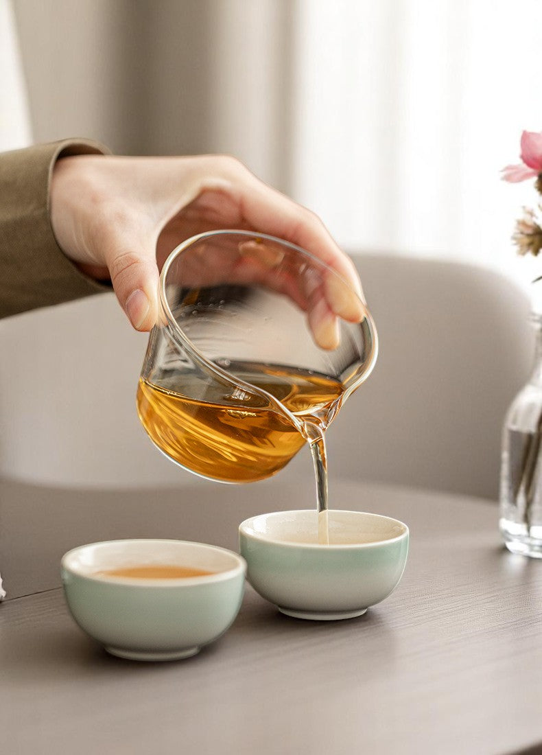 6-Piece Gaiwan Set with Embroidered Case & Gradient Glaze Options
